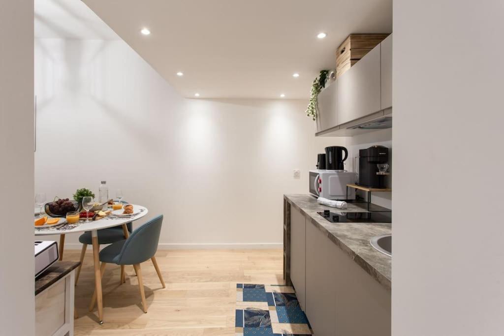 L10 Central Suite 2 Bedrooms Old Nice Wifi 3Mins Sea Kültér fotó